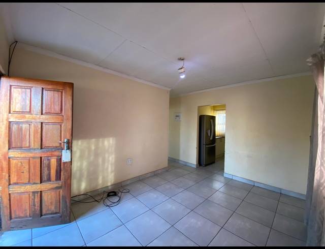 3 BEDROOM HOUSE FOR SALE IN VANDERBIJLPARK CE 4